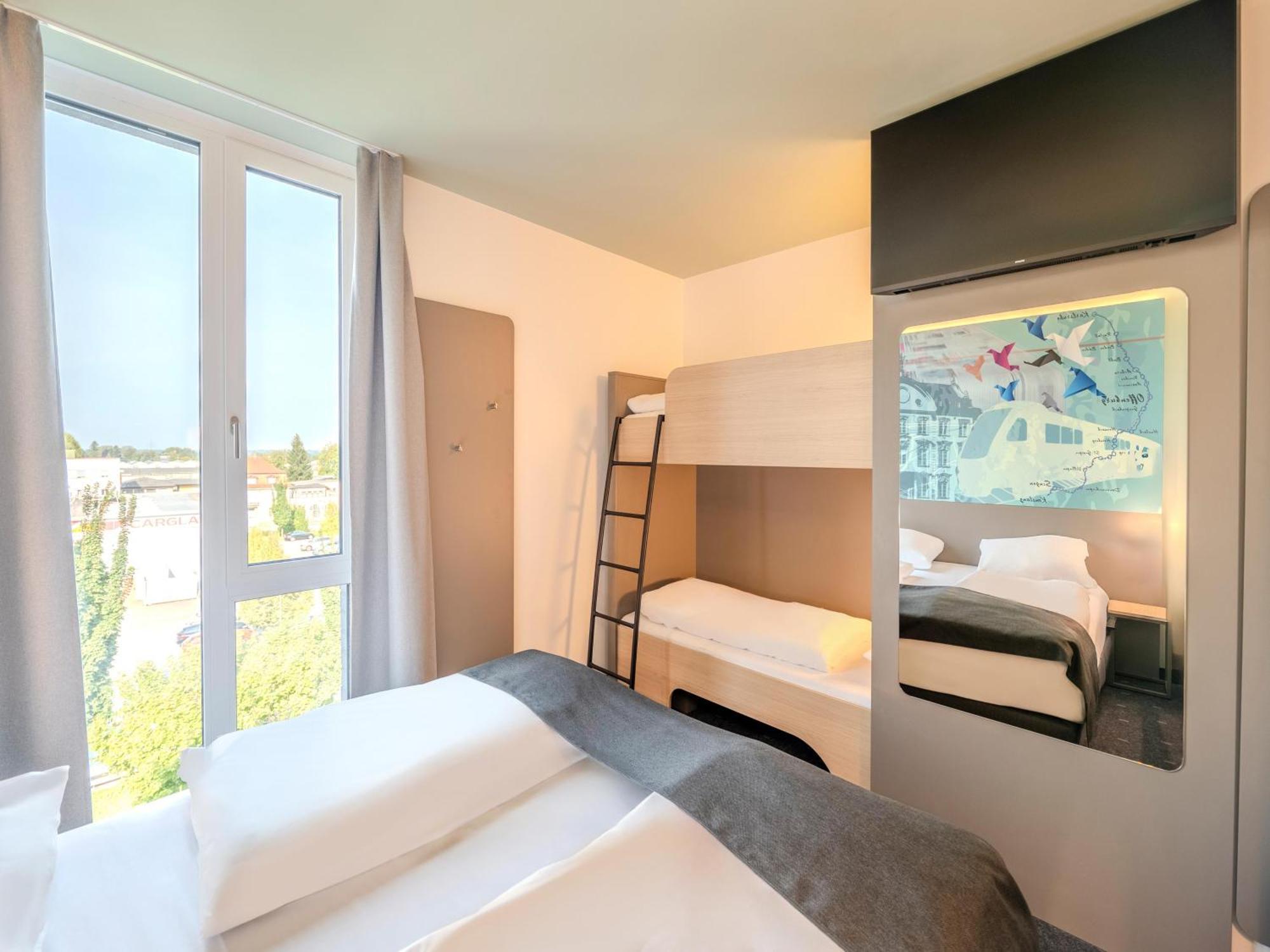 B&B Hotel Offenburg-Hbf Exterior foto