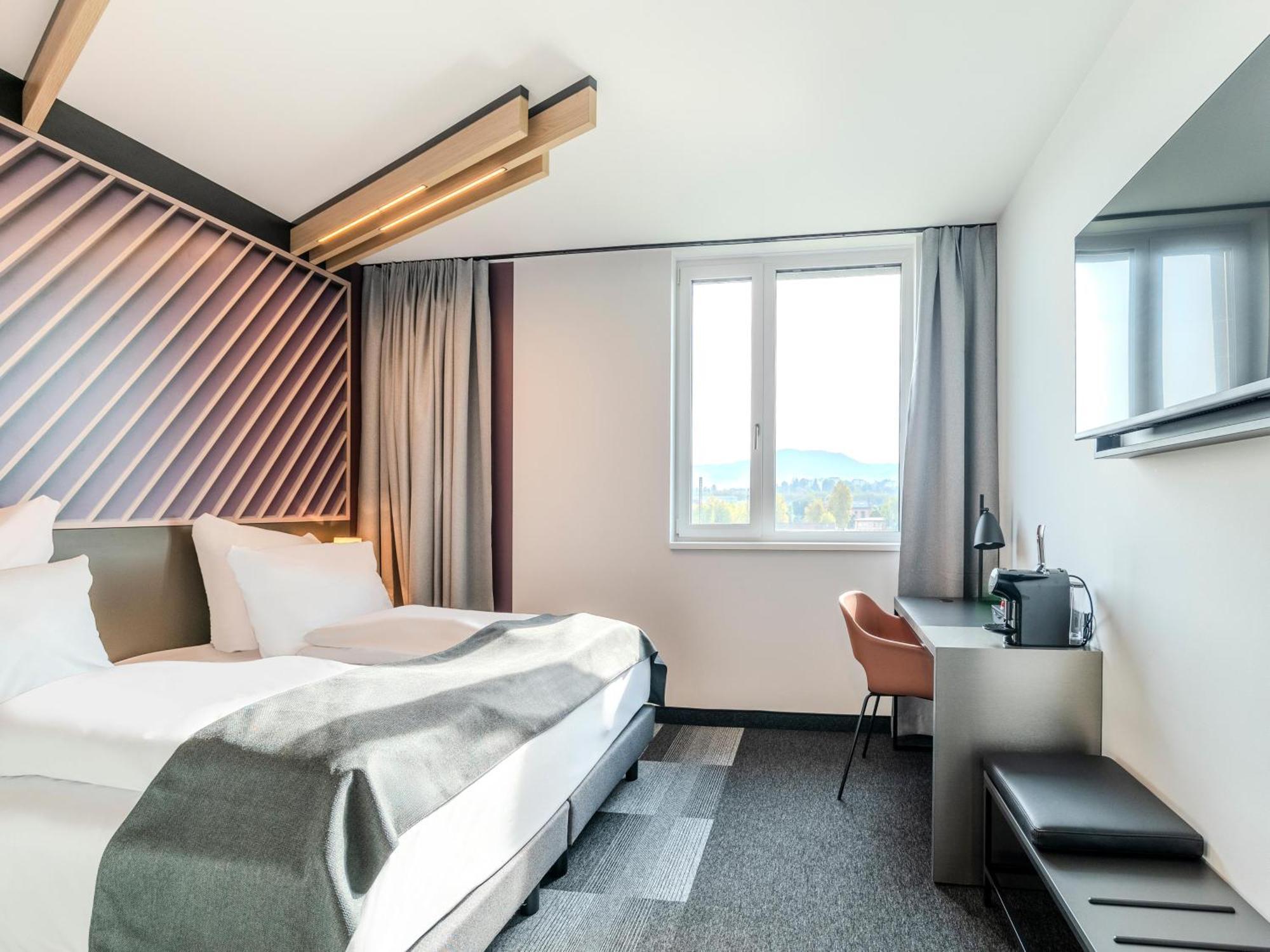 B&B Hotel Offenburg-Hbf Exterior foto